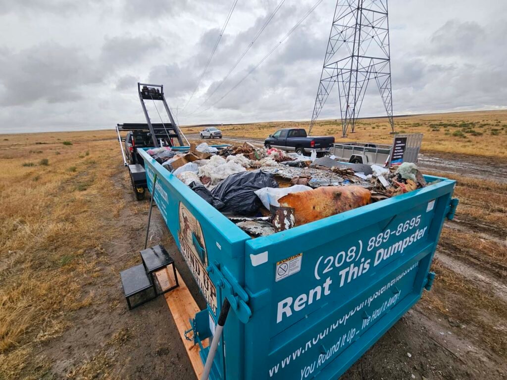 Round Up volunteers with 208Cleanup at Morley Nelson Snake River Birds of Prey Conservation Area community cleanup event